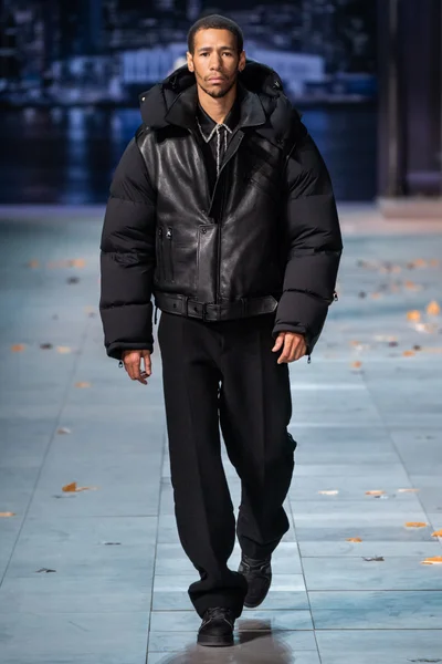 Look 54